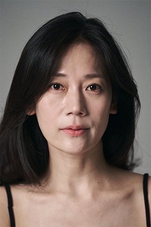 Go Gyoung-hee portrait