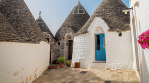 World's Bargain Dream Homes