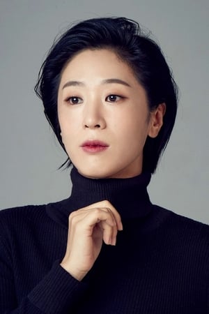 Baek Ji-won isMin-woo's Mother