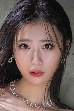 永瀬みゆう portrait