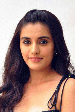 Divyansha Kaushik portrait