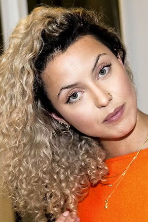 Simone Colling portrait