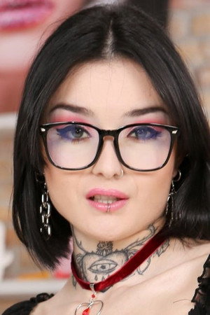 Crystal Cherry portrait