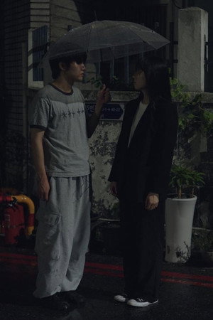 충전 좀 하고 가도 돼?