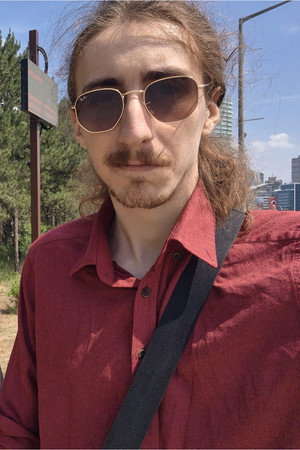 Poyraz Kargocu