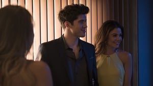 Famous in Love: 2×5