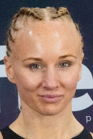 Lucy Wildheart portrait