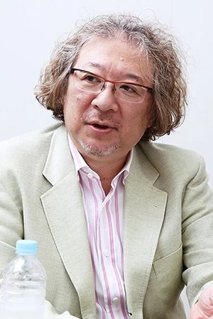 Foto retrato de Toshihiko Sahashi