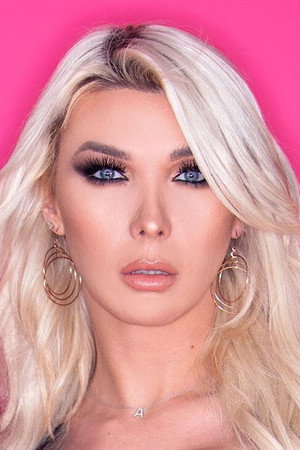 Aubrey Kate portrait