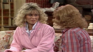 Madame est servie - Madame est servie - Saison 3 - Le Renvoi d’Angela (2) - image n°1