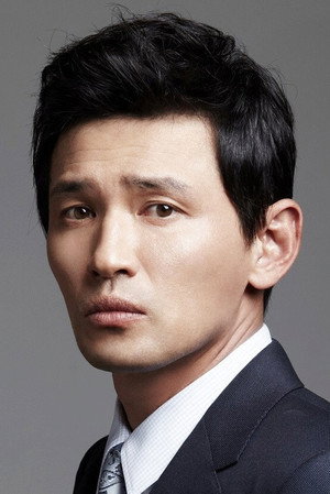 Hwang Jung-min photo 4