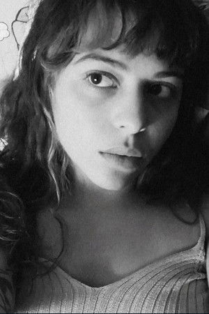 Beatriz Medeiros thumbnail