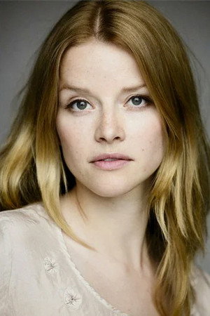 Karoline Schuch portrait