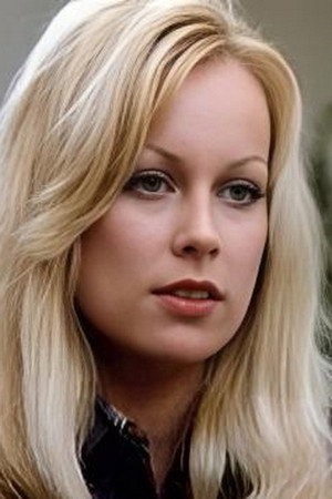 Gina Janssen portrait