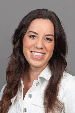 Charlotte Cook Profile Picture