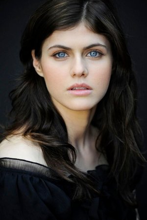 Foto retrato de Alexandra Daddario