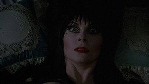 Elvira: Mistress of the Dark movie still 76