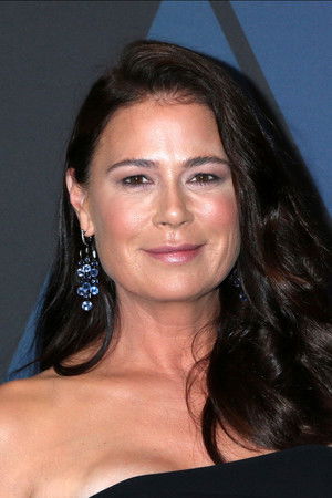 Maura Tierney photo