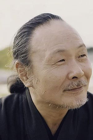 Foto retrato de Jiro Kuwata