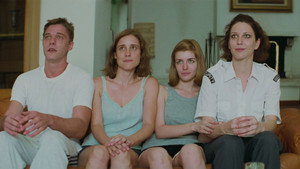 Dogtooth 61