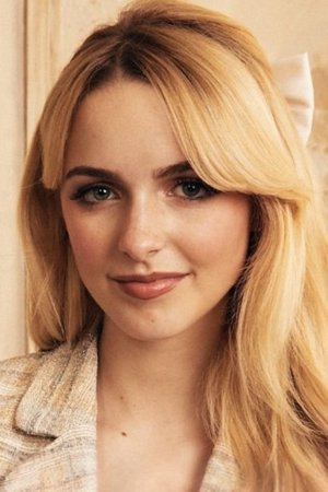 Mckenna Grace jako Phoebe Spengler