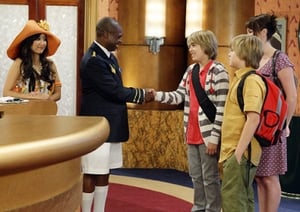 Zack y Cody: Todos a bordo temporada 1 capitulo 1