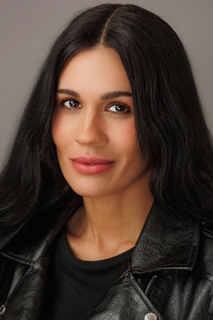 Vanessa Giselle portrait