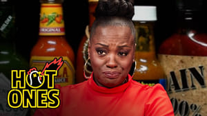 Image Viola Davis Gives a Master Class While Eating Spicy Wings