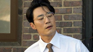 Female Reporter In Police Operation