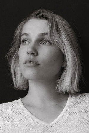 Thea Sofie Loch Næss photo