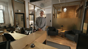 Ça vaut le coût: 8×16 {year} Online En Netflix