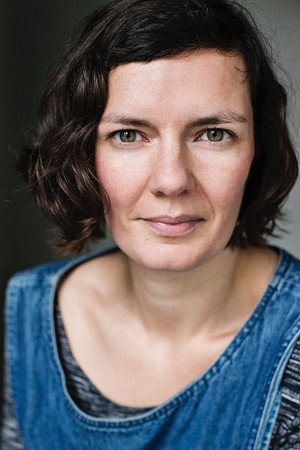 Laura Cairns portrait