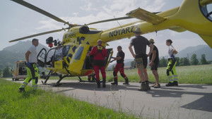 Dislocated shoulder – Athlete fears for his future