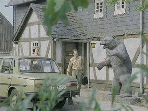 Ghosts from Outside: 1×4 {year} Online En Netflix