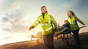 SOS - Danskere i nød still 1