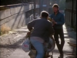 MacGyver - MacGyver - Saison 5 - La Vierge disparue - image n°2