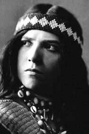 Mona Darkfeather portrait