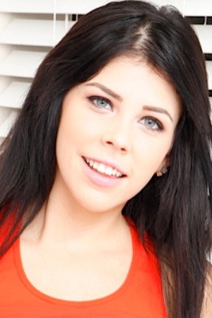 Brit Shields portrait