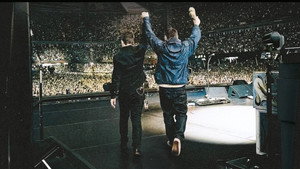 Oasis: Don't Look Back in Anger movie still 22