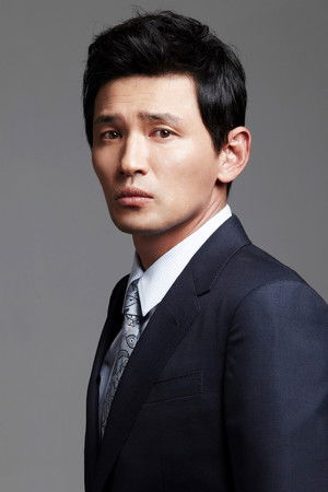 Hwang Jung-min photo