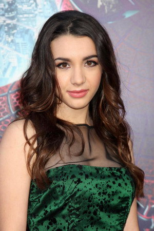 Hannah Marks portrait