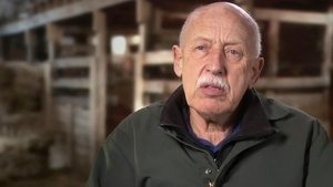 The Incredible Dr. Pol Paws for Concern