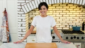 Selena + Chef Season 1 Episode 3