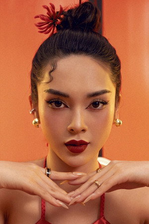Quỳnh Lương portrait