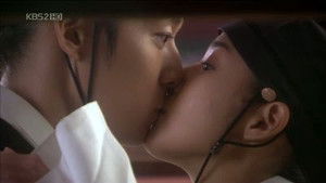 บัณฑิตหน้าใส หัวใจว้าวุ่น: 1×16