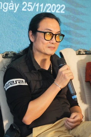 Vũ Minh Trí portrait