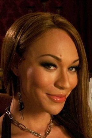 Mia Isabella portrait