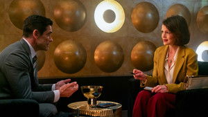 The Girls on the Bus Season 1 Episode 9