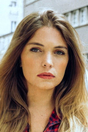 Angèle Vivier portrait