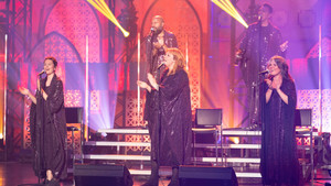 Y’a du monde à messe: 5×5